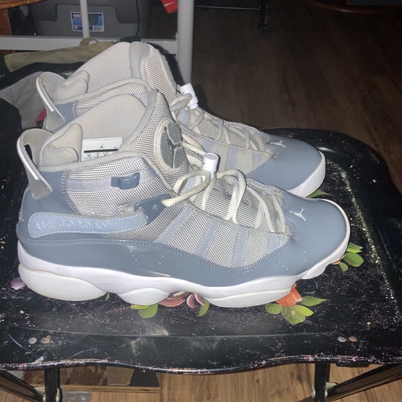 Air Jordans in excellent shape worn only a couple of times. - Picture 3 of 5